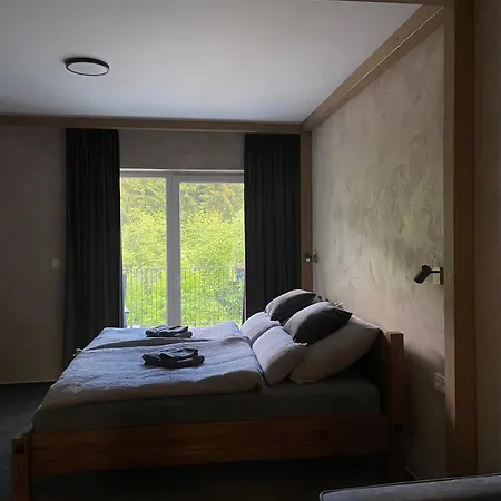 Luxusni Domovjanka - Knehyne Apartment *